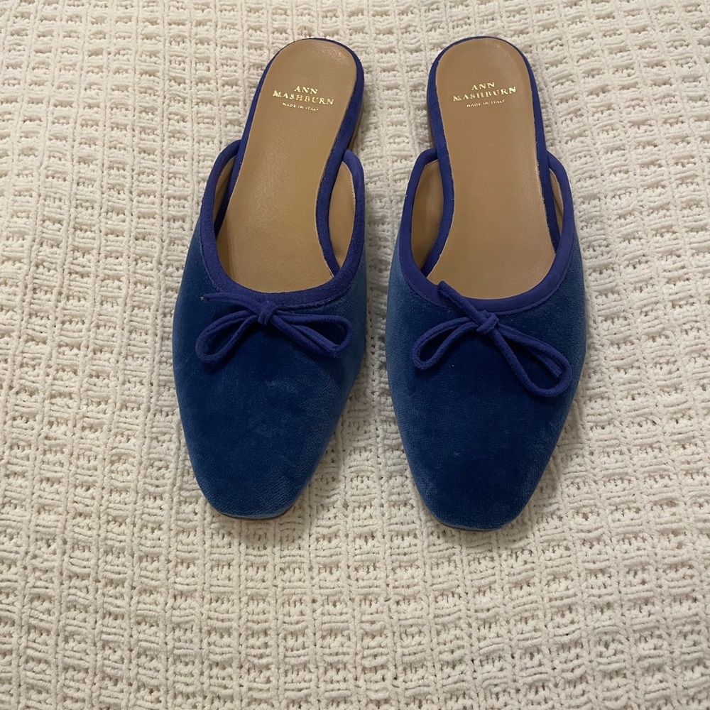 ANN MASHBURN Blue Velvet Mules